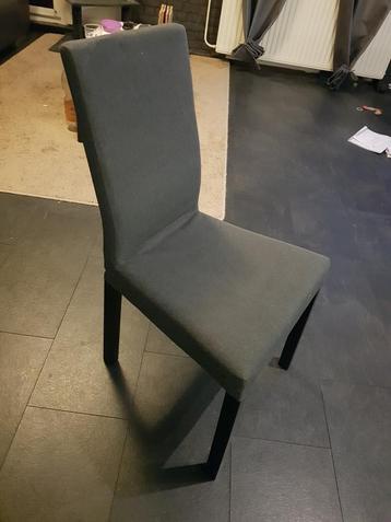 Eettafel stoelen 4 stuks beschikbaar voor biedingen