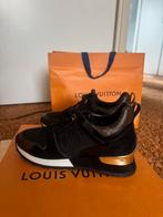 Louis Vuitton Run away sneaker maat 36, Kleding | Dames, Schoenen, Zwart, Ophalen of Verzenden, Sneakers of Gympen, Louis Vuitton