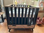 Prachtige stevige en hoge baby box met verstelbare bodem, Kinderen en Baby's, Boxen, Ophalen, Gebruikt, Rechthoekig, In hoogte verstelbaar