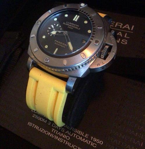 Panerai Luminor Submersible 1950 2500M Titanio PAM00364 aut., Sieraden, Tassen en Uiterlijk, Horloges | Heren, Zo goed als nieuw