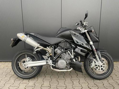 Erg nette KTM Superduke 990 uit 2005 - Weinig km!, Motoren, Motoren | KTM, Bedrijf, Naked bike, meer dan 35 kW, 2 cilinders, Ophalen