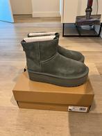 UGG Classic mini platform, UGG, Snowboots, Nieuw, Ophalen of Verzenden