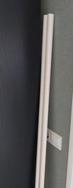 2 stukken rondhout roedes 1,5 cm doorsnee, Huis en Inrichting, Ophalen, Gebruikt, 150 tot 200 cm, 150 tot 200 cm