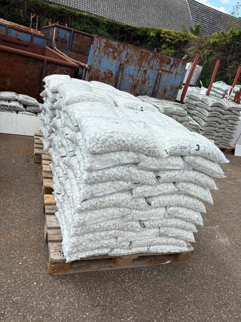 UITVERKOOP CARRARA ROND 15-25 MM ZAKKEN, Tuin en Terras, Grind, Keien en Split, Nieuw, Split, Ophalen
