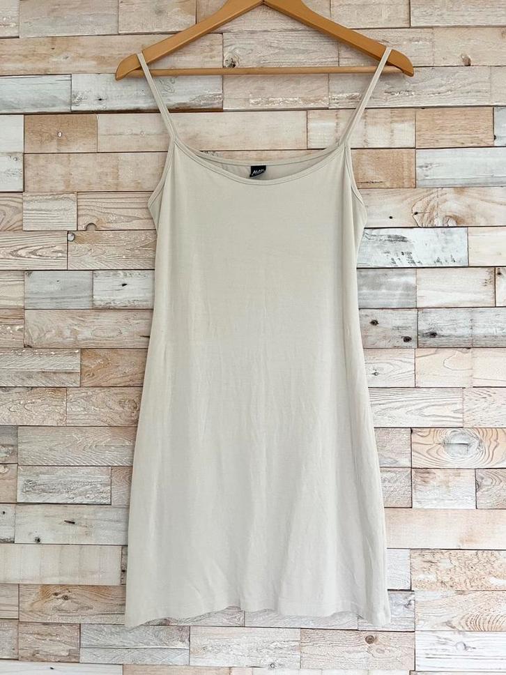 Alan Red basis jurkje creme, maat S - NP 59,95, Kleding | Dames, Jurken, Zo goed als nieuw, Maat 36 (S), Beige, Boven de knie
