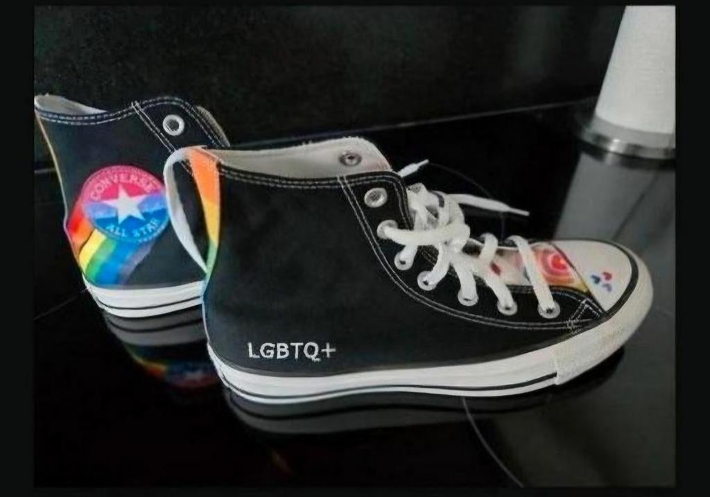 Custom made Converse maat 37,5, Ophalen, Zo goed als nieuw, Jongen of Meisje, Schoenen