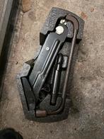 Aygo C1 107 Originele krik set, Ophalen of Verzenden