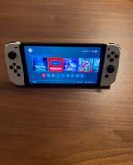 Nintendo Switch OLED + Pro Controller + 12 games + Houder, Ophalen, Zo goed als nieuw, Met 1 controller, Switch OLED