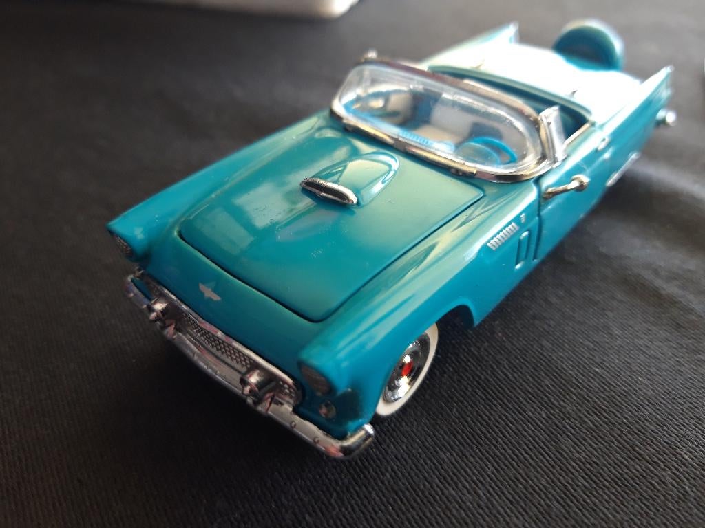 Ford Thunderbird 1956 lichtblauw - Franklin Mint -, Hobby en Vrije tijd, Modelauto's | 1:43, Ophalen of Verzenden, Zo goed als nieuw