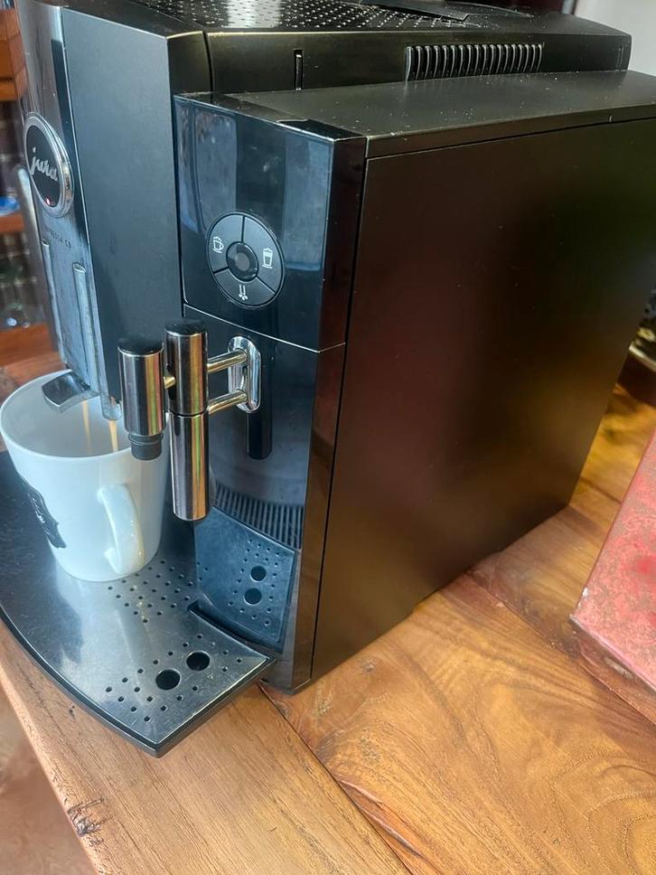Jura Impressa C9 Espresso Cappuccino Machine, Witgoed en Apparatuur, Koffiezetapparaten, Gebruikt, Koffiebonen, Espresso apparaat