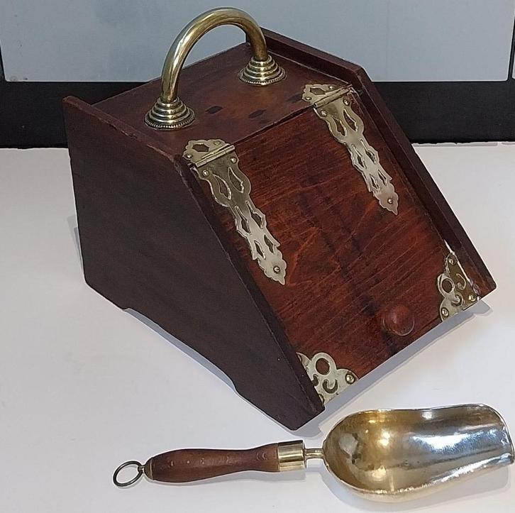 Houten Kolenbak / Kolenkit + Schep met messing elementen, Antiek en Kunst, Antiek | Woonaccessoires, Ophalen of Verzenden