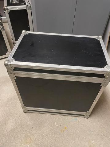 Double door flightcase beschikbaar voor biedingen