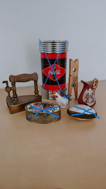 Drie letterbak miniaturen koper keramiek vaas glas haan beschikbaar voor biedingen
