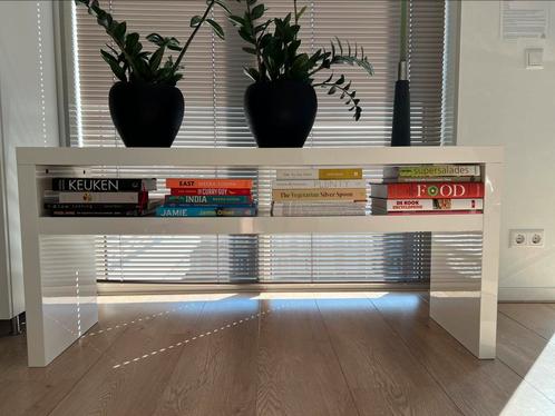 Side table | meubel. Lack IKEA, Huis en Inrichting, Tafels | Sidetables, Zo goed als nieuw, 25 tot 50 cm, 100 tot 150 cm, Rechthoekig