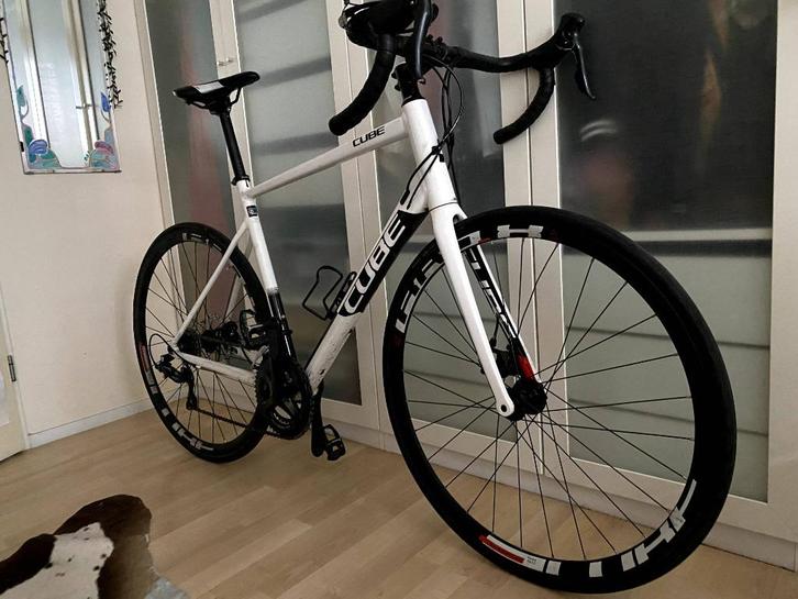 Cube Attain Pro Disc, Sport en Fitness, Wielrennen, Gebruikt, Overige typen, Ophalen