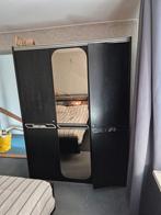Mooie z,wart essen bed plus kleren kast jaren '70..., Huis en Inrichting, Ophalen, Gebruikt, Tweepersoons