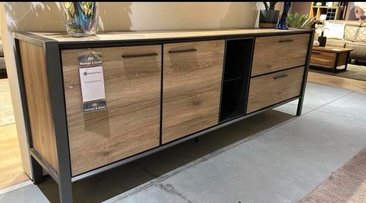 Henders & Hazel Copenhagen TV-kast, Huis en Inrichting, Kasten | Dressoirs, Gebruikt, 200 cm of meer, 25 tot 50 cm, Met lade(s)