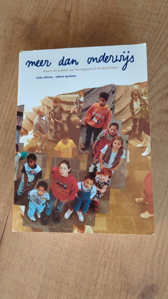 E. Alkema - Meer dan onderwijs, Boeken, Wetenschap, Zo goed als nieuw, Sociale wetenschap, Ophalen of Verzenden
