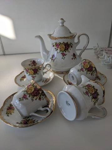 Koffiepot, Melkkan, 3 kop - schotels Winterling Bavaria roos beschikbaar voor biedingen