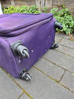 Grote paarse softcase rolkoffer, suitcase, ruimbagage, Sieraden, Tassen en Uiterlijk, Koffers, Ophalen, Overige materialen, Gebruikt