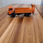 MERCEDES-BENZ BAKWAGEN & ATLAS KRAAN CONRAD/GHEISHA MB + KR., Hobby en Vrije tijd, Modelauto's | 1:50, Verzenden, Zo goed als nieuw