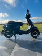 Vespa Primavera 80CC 4T 4V origineel, Akrapovic, Ophalen, Overige modellen, Maximaal 45 km/u, Zo goed als nieuw