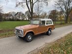 Jeep Commando 5.0 V8 Automaat Super origineel 1973, Auto's, Oldtimers, 5000 cc, Beige, Leder, Bedrijf