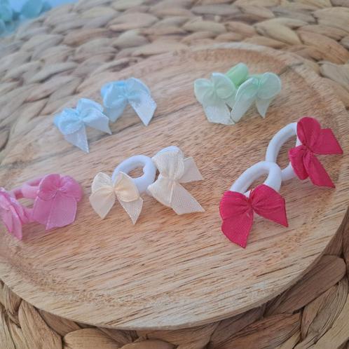 Mini elastiekjes met strikjes, Kinderen en Baby's, Kindermode-accessoires, Zo goed als nieuw, Ophalen of Verzenden