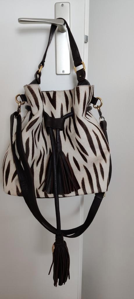 Leren schoudertas van het merk Donchoo., Sieraden, Tassen en Uiterlijk, Tassen | Damestassen, Zo goed als nieuw, Schoudertasje