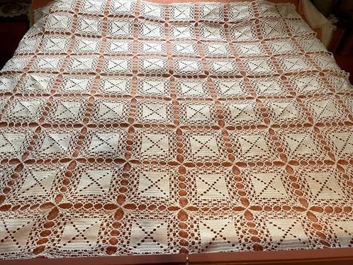 Prachtige katoen gehaakte sprei 210x170 off white, Huis en Inrichting, Slaapkamer | Beddengoed, Tweepersoons, Wit, Ophalen of Verzenden