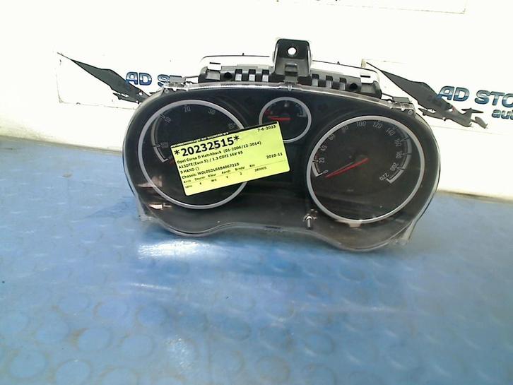 Km Teller Opel Corsa D (2010-06/2014-08) O0013316504, Auto-onderdelen, Dashboard en Schakelaars, Opel, Gebruikt