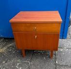 Authentiek retro kastje uit de jaren '60/'70 – vintage charm, Ophalen of Verzenden, Huis en Inrichting