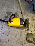 Miele Stofzuiger - Geel, Gebruikt, Stofzuiger, 1200 tot 1600 watt, Ophalen