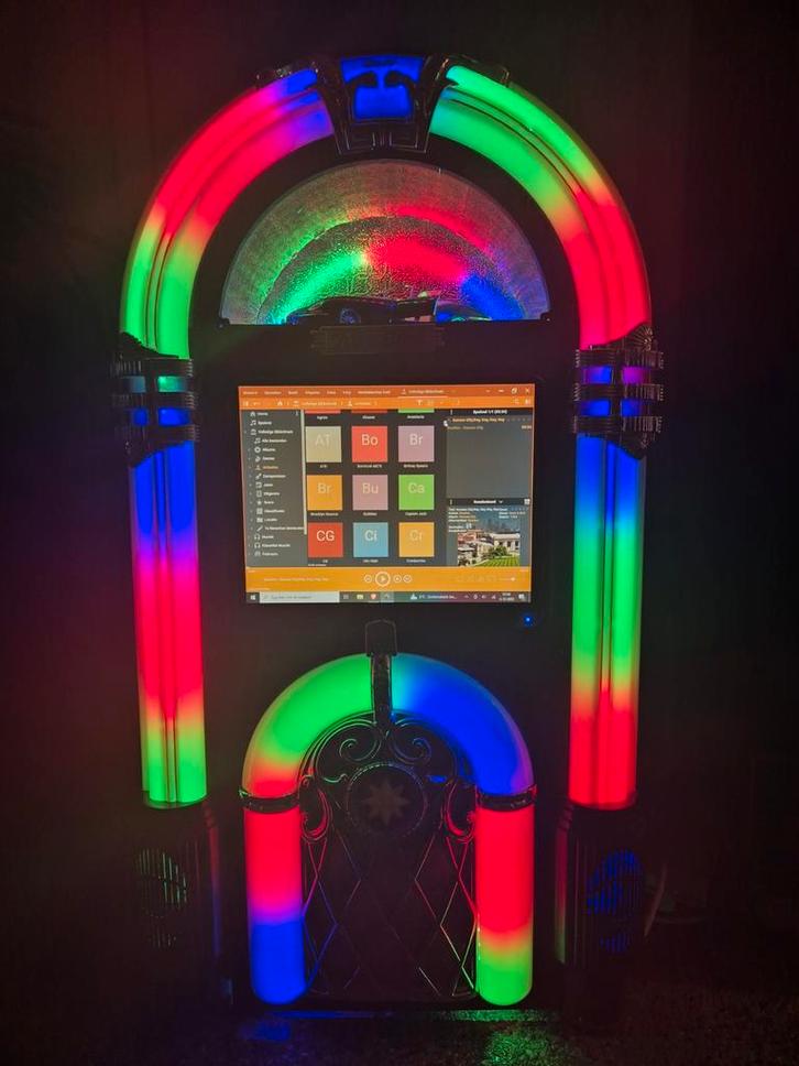 Jukebox met 15inch touchscreen wifi bleutooth 90.000+ muziek, Verzamelen, Automaten | Jukeboxen, Overige merken, 1970 tot heden