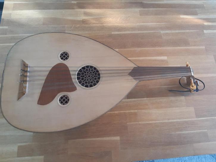 Turkse Ud of Oud, Muziek en Instrumenten, Snaarinstrumenten | Overige, Ophalen of Verzenden