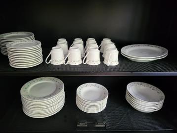 Compleet servies Summer fruit beschikbaar voor biedingen