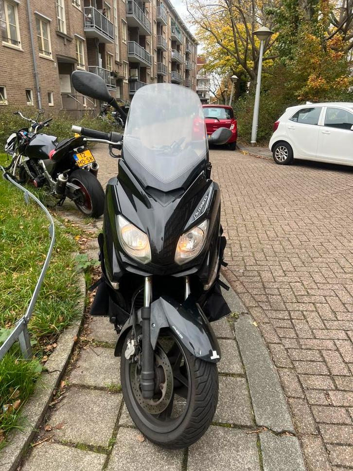 Yamaha xmax 125cc, Motoren, Motoren | Yamaha, Particulier, Scooter, 11 kW of minder, 1 cilinder, Minimaal motorrijbewijs A1, ABS