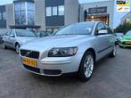 Volvo S40 1.8 Momentum Clima Elektr Ramen Trekhaak, Auto's, Volvo, Voorwielaandrijving, Gebruikt, Zwart, 4 cilinders