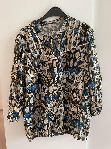 Blouse met bloemen maat 44/Large beschikbaar voor biedingen