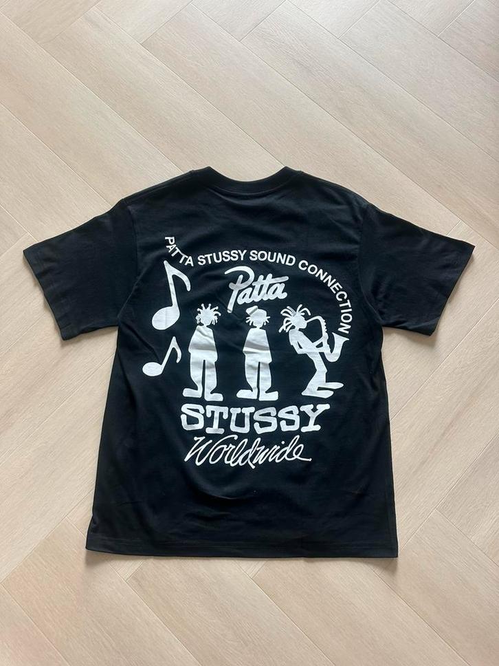Stüssy x Patta “Sound Connection” T-shirt Zwart | Maat S, Kleding | Heren, T-shirts, Zo goed als nieuw, Maat 46 (S) of kleiner