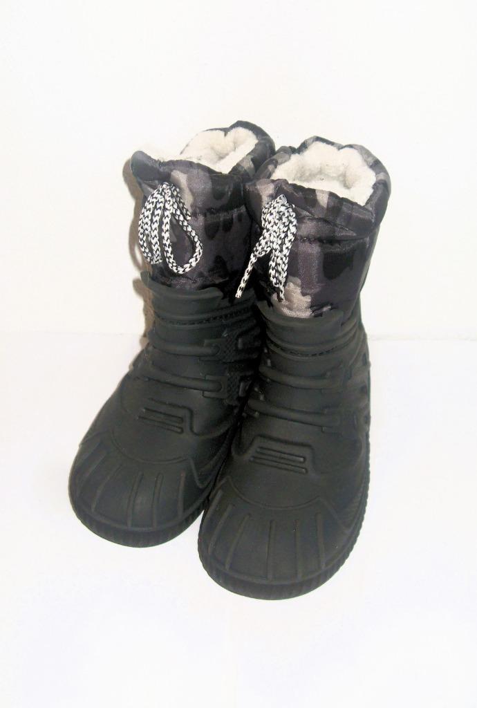 Regenlaarzen maat 28 / Snowboots legerprint / kids, Kinderen en Baby's, Kinderkleding | Schoenen en Sokken, Zo goed als nieuw