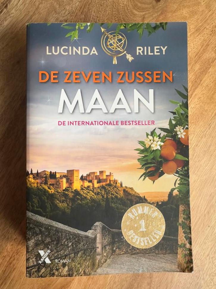 De Zeven Zussen - Maan, Lucinda Riley, Boeken, Romans, Gelezen, Nederland, Ophalen of Verzenden
