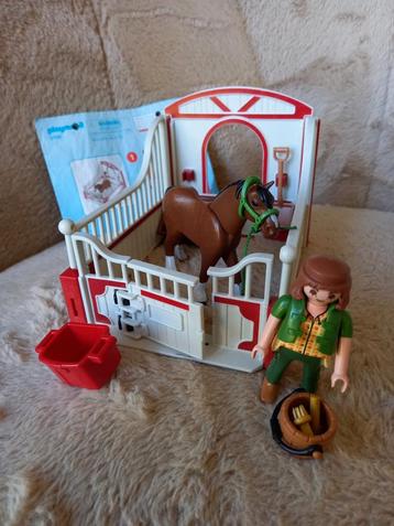 Playmobil Paardenstal beschikbaar voor biedingen