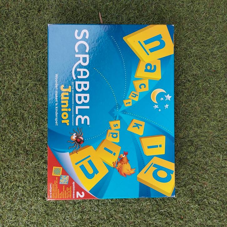 Scrabble Junior - Leerzaam en leuk woordspel voor kinderen, Hobby en Vrije tijd, Gezelschapsspellen | Bordspellen, Gebruikt, Een of twee spelers