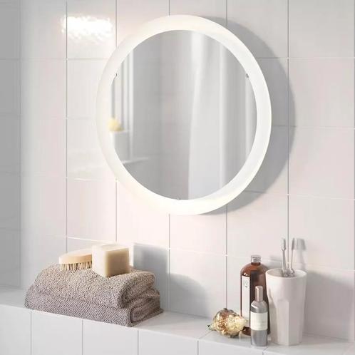 Ronde witte Storjorm badkamerspiegel met verlichting, Huis en Inrichting, Badkamer | Badtextiel en Accessoires, Nieuw, Overige typen