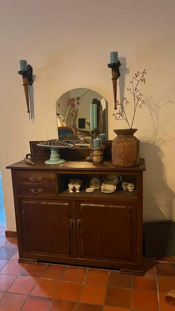 Klassieke kast met spiegel & vitrine beschikbaar voor biedingen