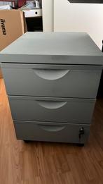 Ladenkastje grijs en op wieltjes, Huis en Inrichting, Kasten | Ladekasten, Ophalen, Minder dan 50 cm, Zo goed als nieuw, 3 of 4 laden