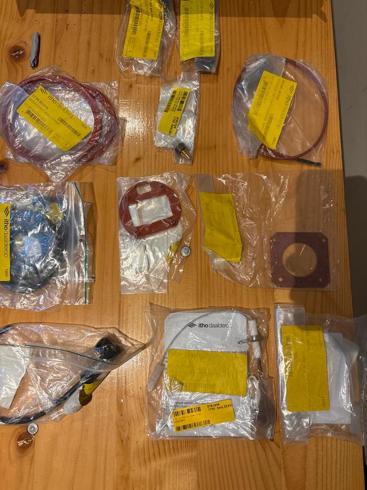 Itho Daalderop Onderdelen - Opruiming!, Doe-het-zelf en Verbouw, Verwarming en Radiatoren, Nieuw, Cv-ketel of Combi-ketel, Minder dan 30 cm