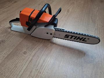 Stihl kettingzaag (speelgoed) beschikbaar voor biedingen