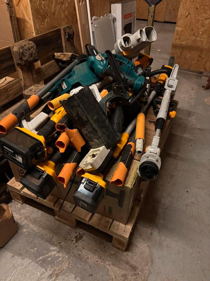 Retourhandel C GRADE mix pallet, Diversen, Rommelmarktspullen, Ophalen